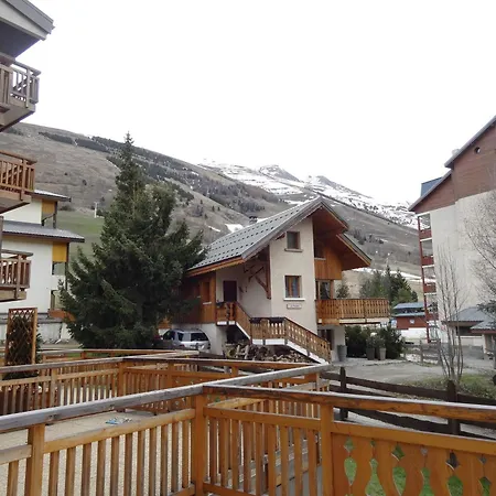 Apartment A Deux Pas Des Pistes Et De La Creche, Cosy Avec Terrasse, Parking Et Casier A Ski. - Fr-1-516-66 Les Deux Alpes